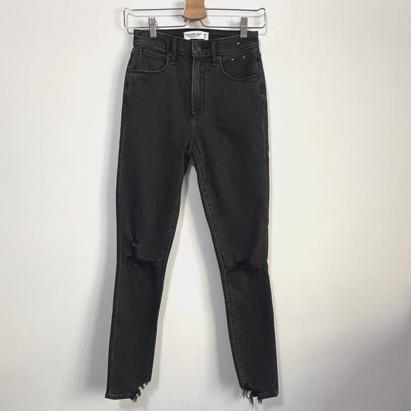 Abercrombie & Fitch Jeans 26/2 Super Skinny Ankle Jeans Black Stretch Ripped - Picture 1 of 9